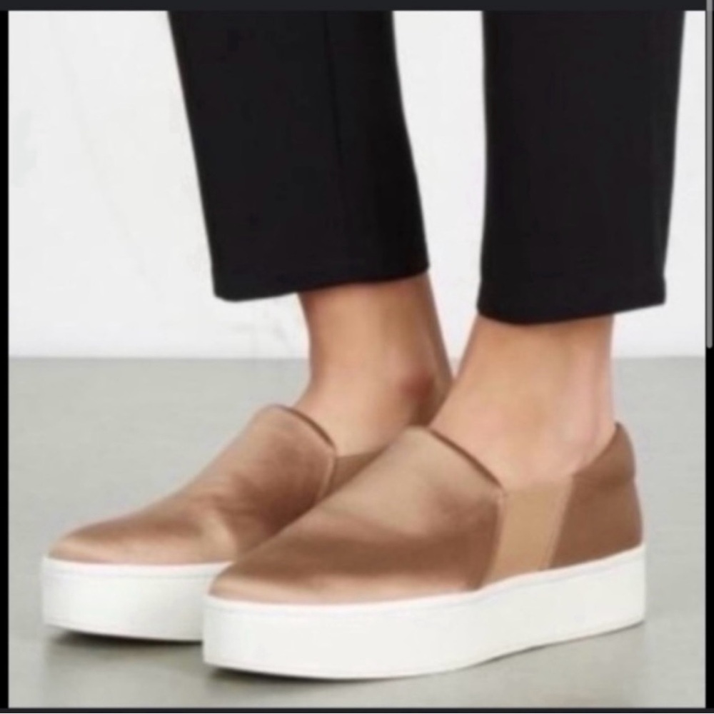 😊Vince Camuto Sz7 Women's Taupe Satin Fabric Slip-On Sneakers